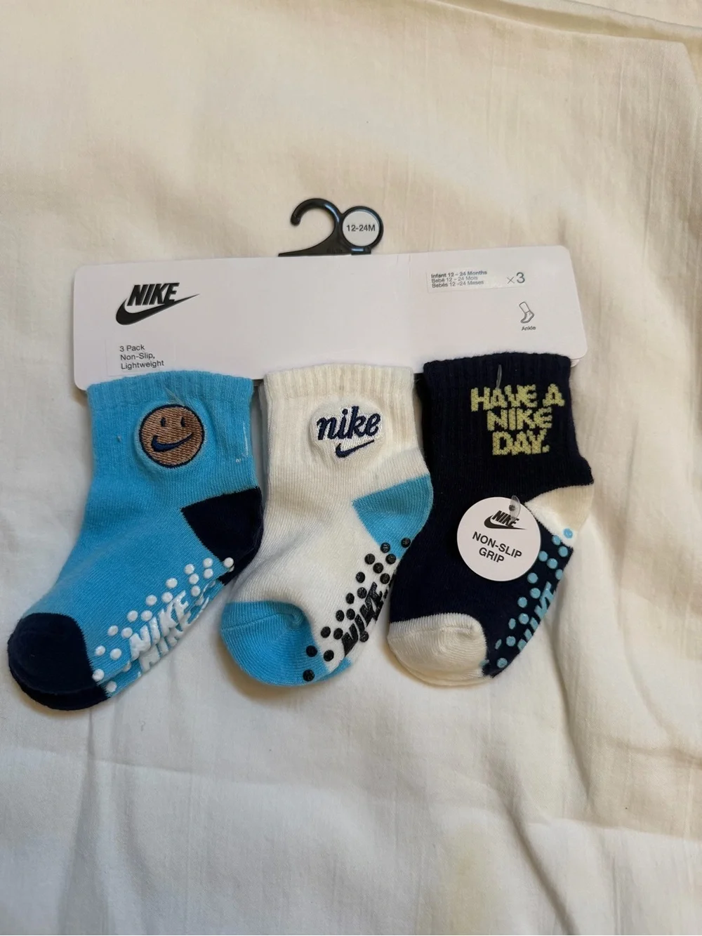Nike Kids No-Show Socks Pack in Blue, White, Navy